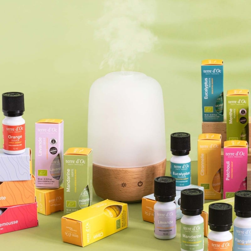 Essential oils diffuser
