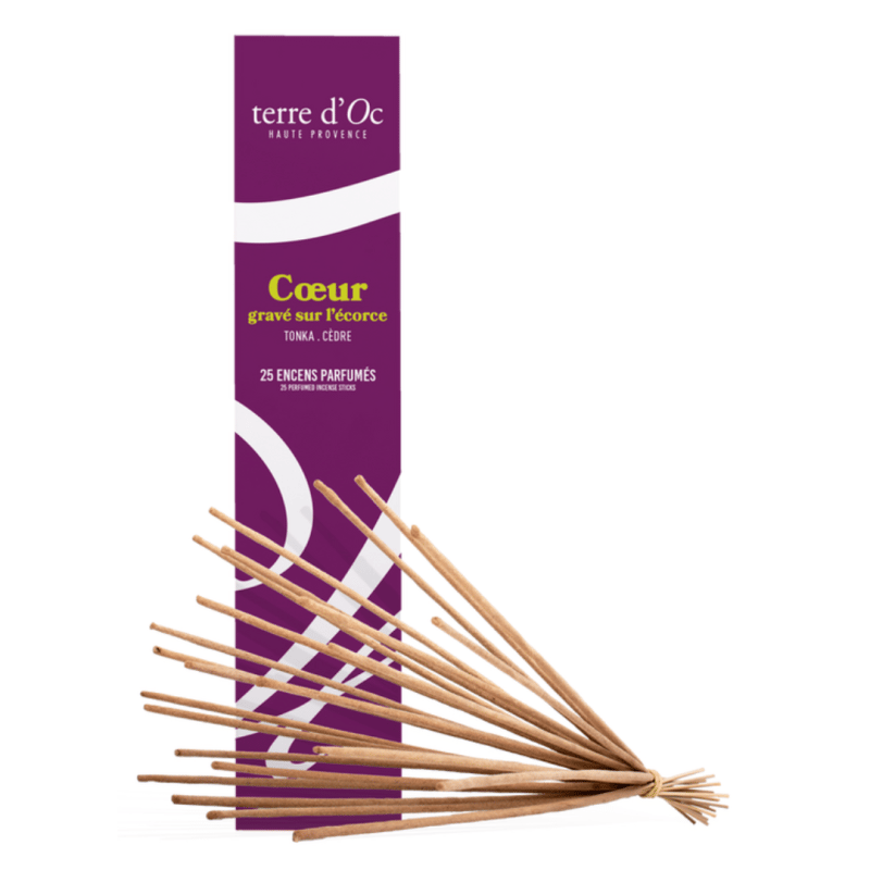 Encens naturels Cœur gravé sur l'écorce Terre d'Oc cannelle cèdre tonka