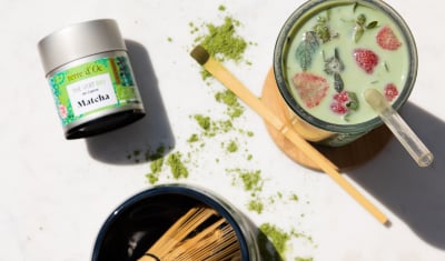 Matcha vs thé vert classique : quelles différences ?