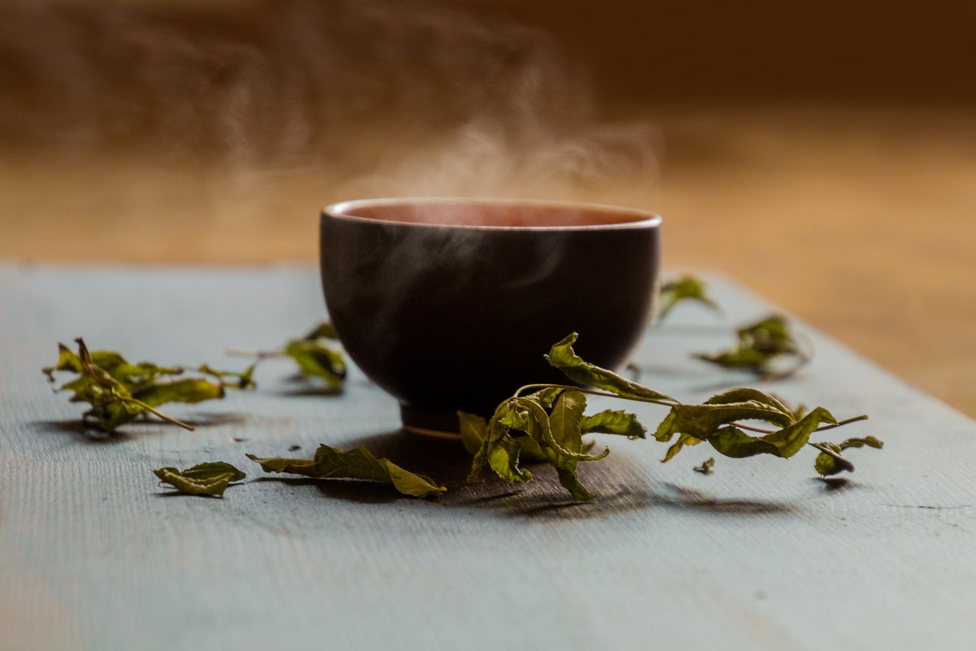 Thé vert et thé noir : quelles sont les différences ? - Thés de la Pagode