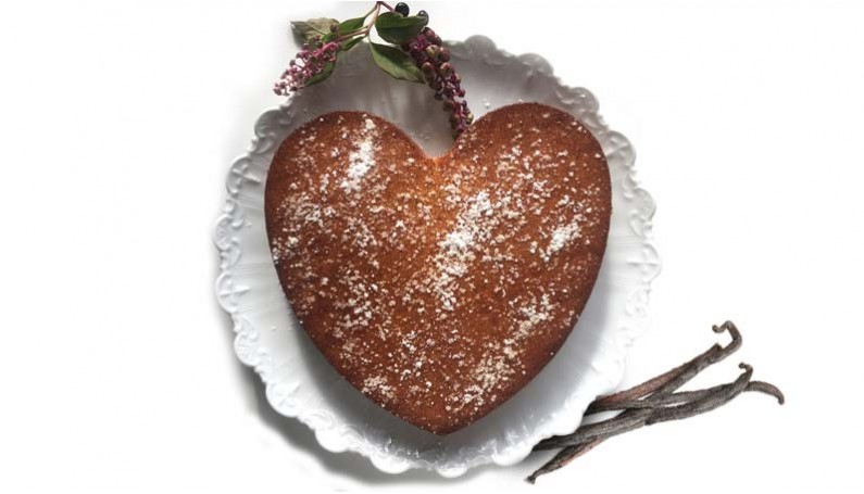 Thé à la vanille et gâteau pour un TEA TIME délicieux au coin du feu